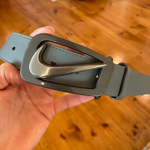 men’s Nike golf belt
